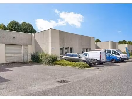 location local d’activités lognes 77185 385m² à 770m²