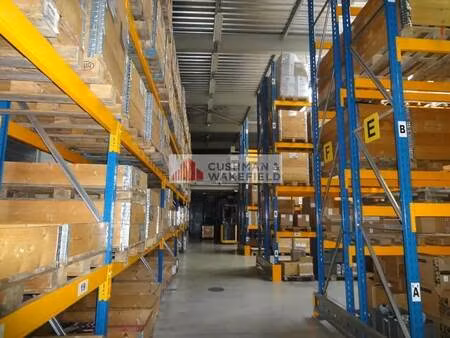 location local d’activités lunel 34400 3670m²