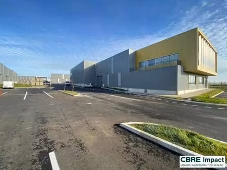 location local d’activités saint leonard 51500 350m²