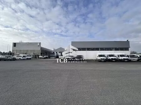location local d'activités 6 820 m²