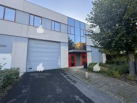 location local d'activités 215 m² à 1 635 m²