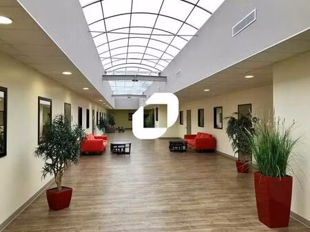 location bureaux 160 m²