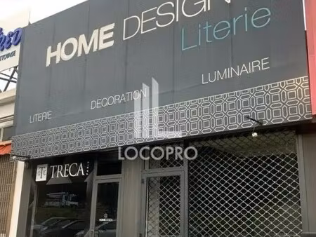 location commerce 100 m²