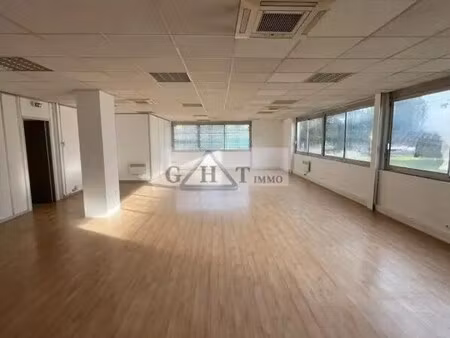 location bureaux 110 m²