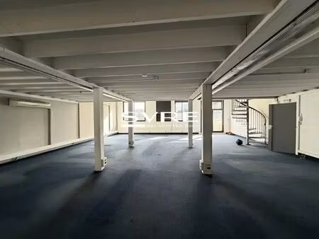 location commerce 485 m²