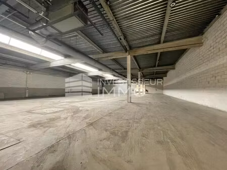 location local d'activités 2 768 m²