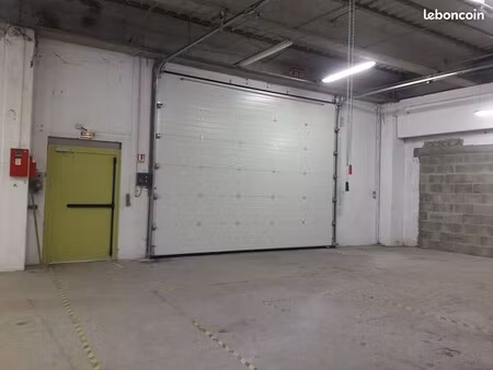 location local d'activités 257 m²