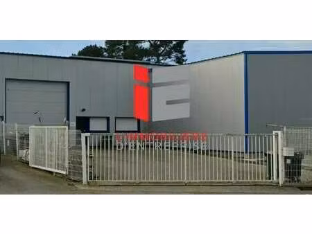 location local d’activités caudan 56850 276m²
