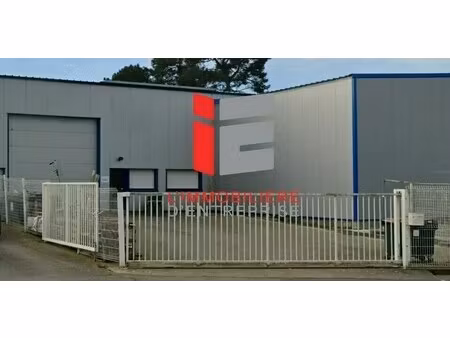 location local d'activités 276 m²