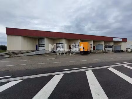 location local d'activités 1 111 m² à 1 780 m²