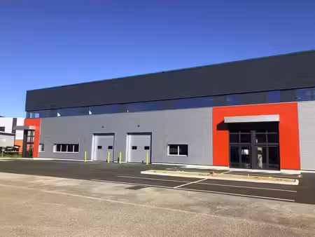 location local d’activités 565m² à 1255m²