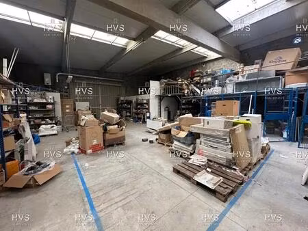 location local d’activités les pennes mirabeau 13170 312m²