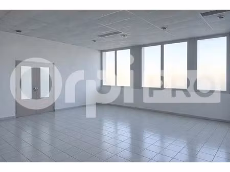 location bureaux 113 m²