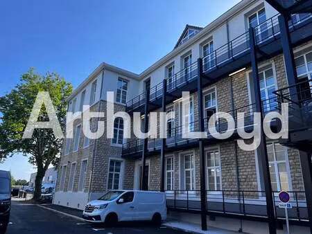 location bureaux 120 m²