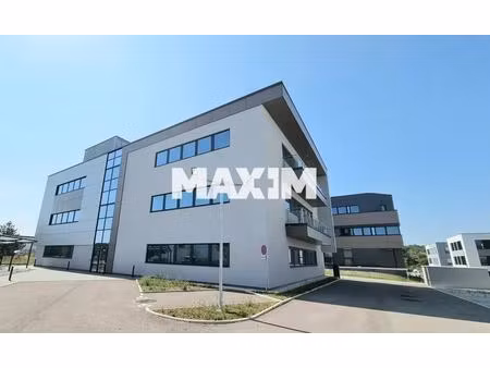 location bureaux 48 m² à 422 m²