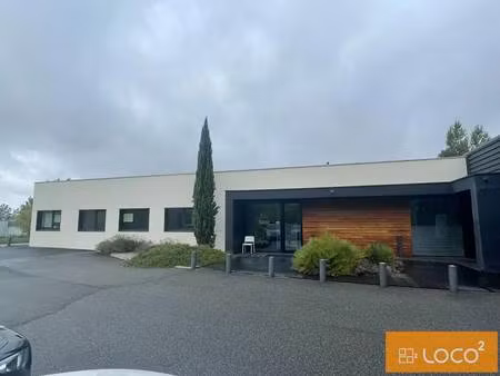 location bureaux 192 m²