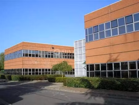 location bureaux 549 m²