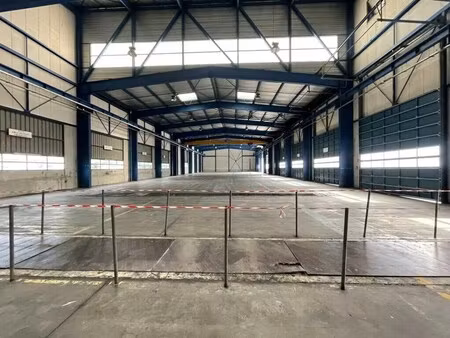 location entrepôt aix en provence 13290 2285m²