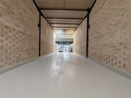 location entrepôt noisy le grand 93160 350m² à 1199m²