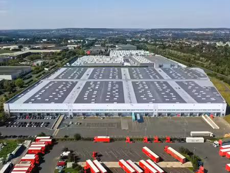 location entrepôt 10000m² à 41811m²