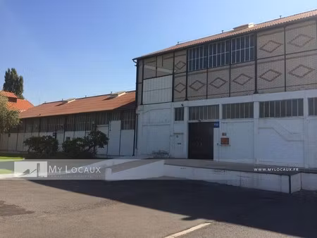 location local d'activités 141 m²