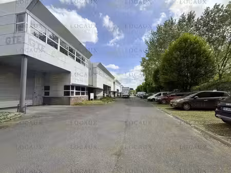 location local d’activités bondy 93140 356m²