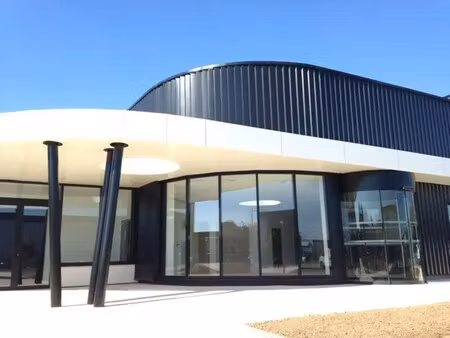 location local d’activités elancourt 78990 2486m²