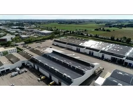 location local d’activités nîmes 30900 2458m² à 8345m²