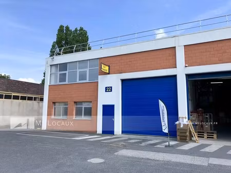 location local d'activités 288 m²