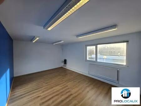 location bureaux 300 m² à 320 m²