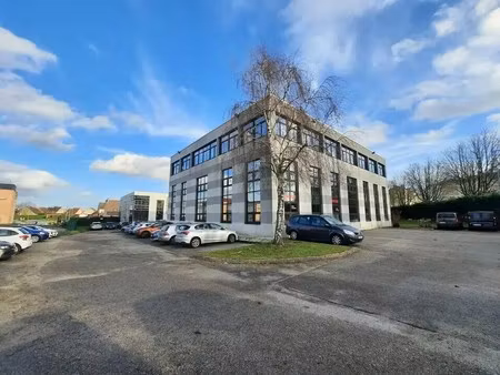 location bureaux 89 m² à 253 m²