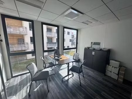 location bureaux 146 m²