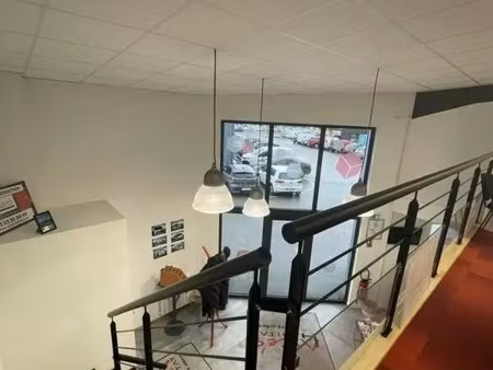 location bureaux 195 m²