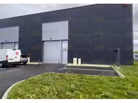location entrepôt 392m²