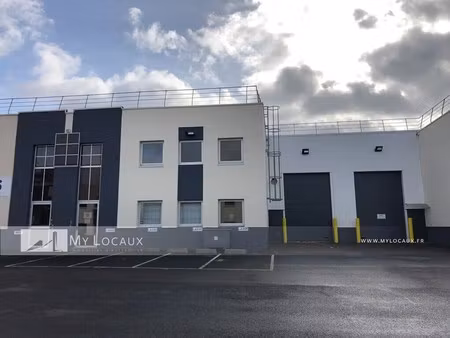 location entrepôt 614 m²