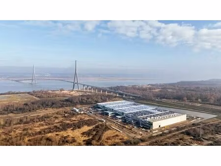 location entrepôt honfleur 14600 6000m² à 31470m²