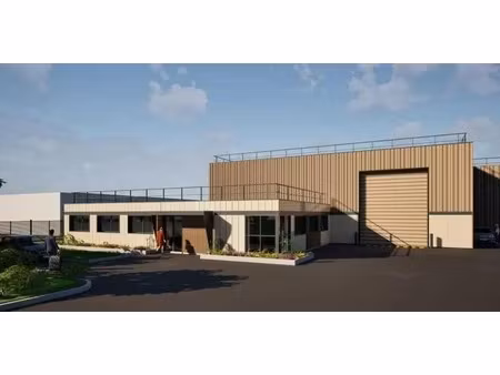 location local d'activités 2 200 m²
