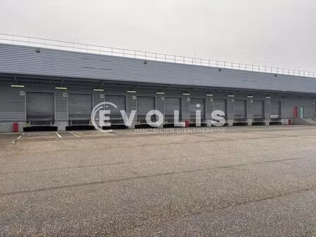 location entrepôt mions 69780 2393m² à 21510m²