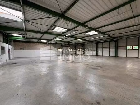 location entrepôt 499 m² à 1 564 m²