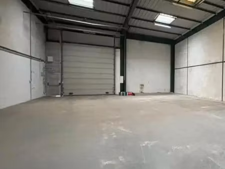 location entrepôt villepinte 93420 369m² à 1103m²