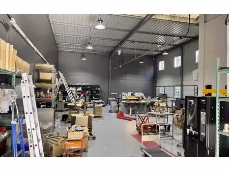 location local d’activités bondy 93140 366m² à 786m²