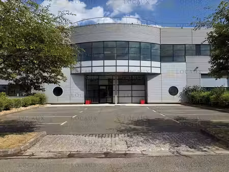 location local d’activités élancourt 78990 948m²