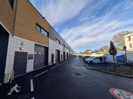 location local d’activités 114m² à 1132m²