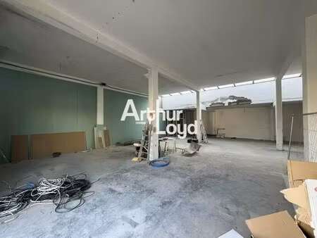 location local d'activités 150 m² à 345 m²