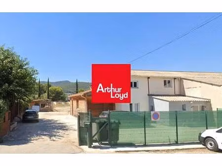 location local d'activités 272 m²