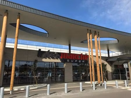 location local d'activités 446 m²