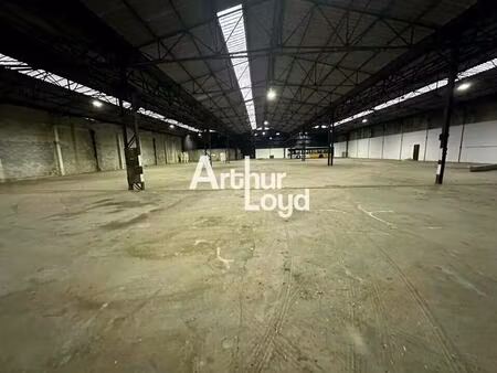 location local d'activités 536 m² à 3 828 m²