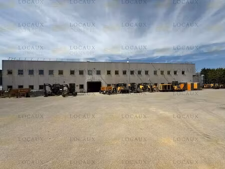 location local d’activités roissy-en-france 95700 3825m²