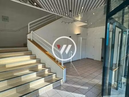 location local d'activités 10 m² à 110 m²