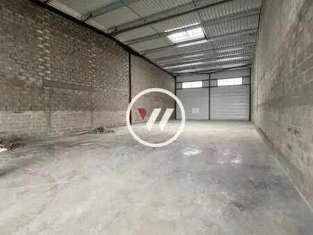 location local d’activités viarmes 95270 426m²